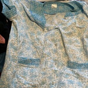 Floral Blue and White Women's Robe